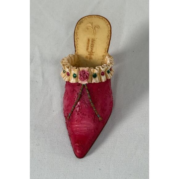 Willow Hall Miniature Vintage Mule Figurine Pretty Maiden Circa 1810, 85-06 - Picture 7 of 16